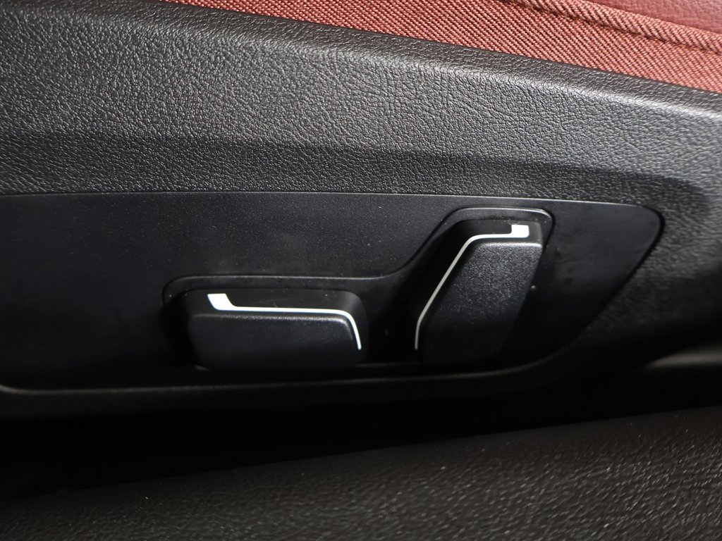 Used 2025 BMW M240i xDrive Coupe w/ Premium Package image 35