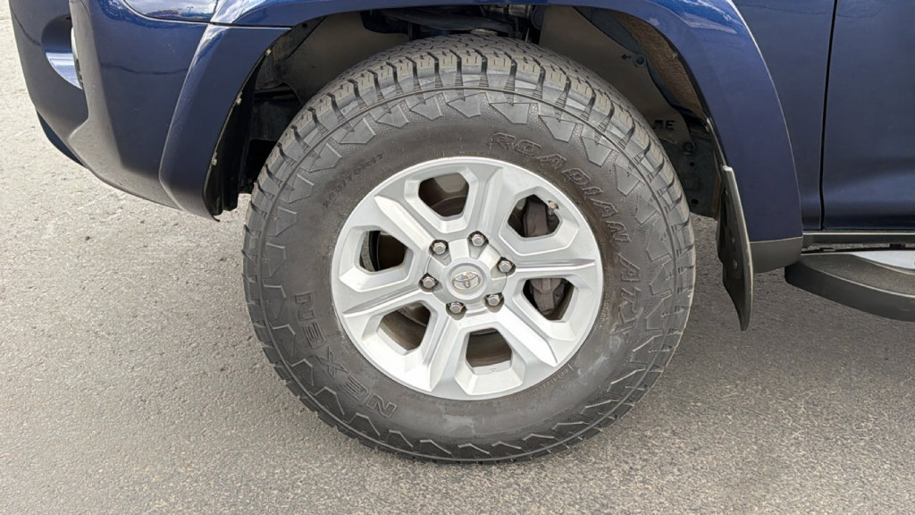 Certified 2018 Toyota 4Runner SR5 Premium image 9
