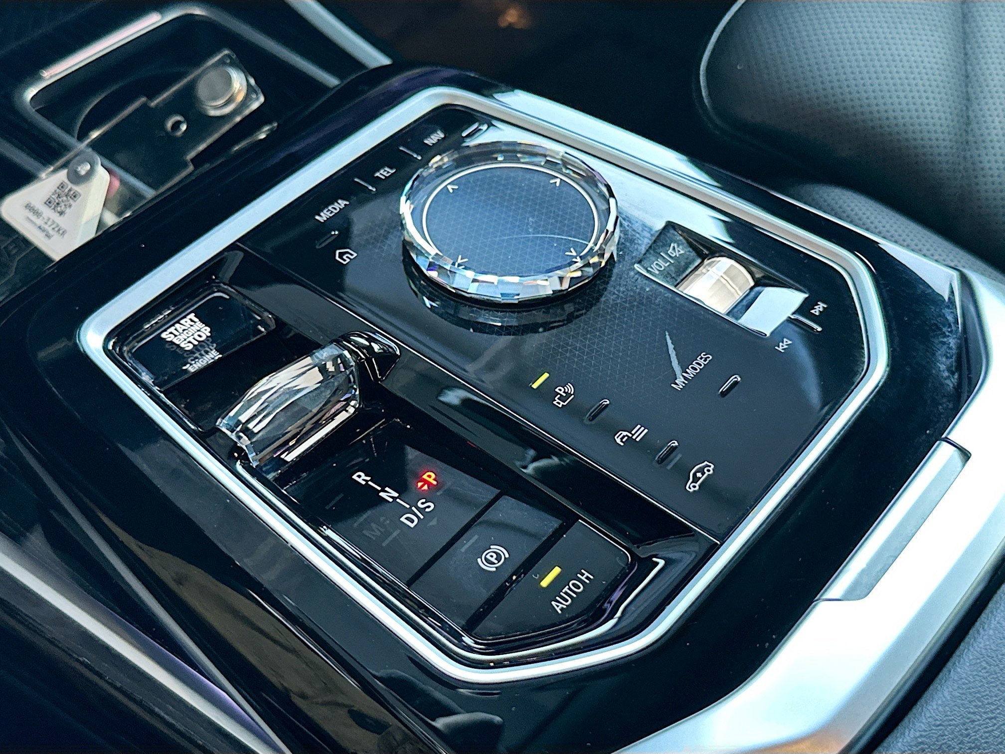 Certified 2024 BMW 740i image 17