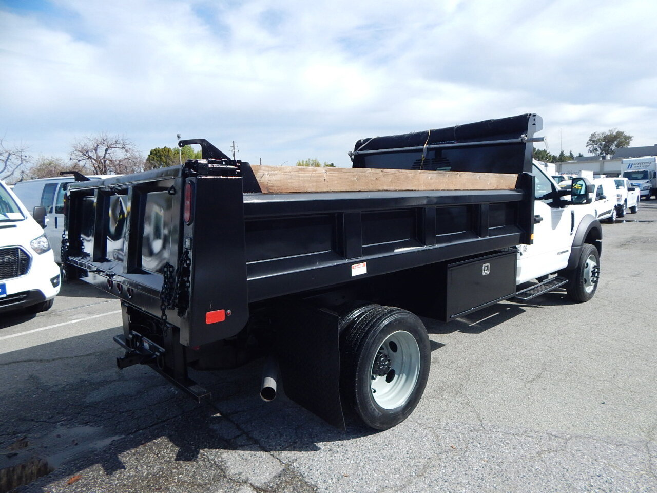 Used 2021 Ford F550 4x4 Regular Cab Super Duty image 9