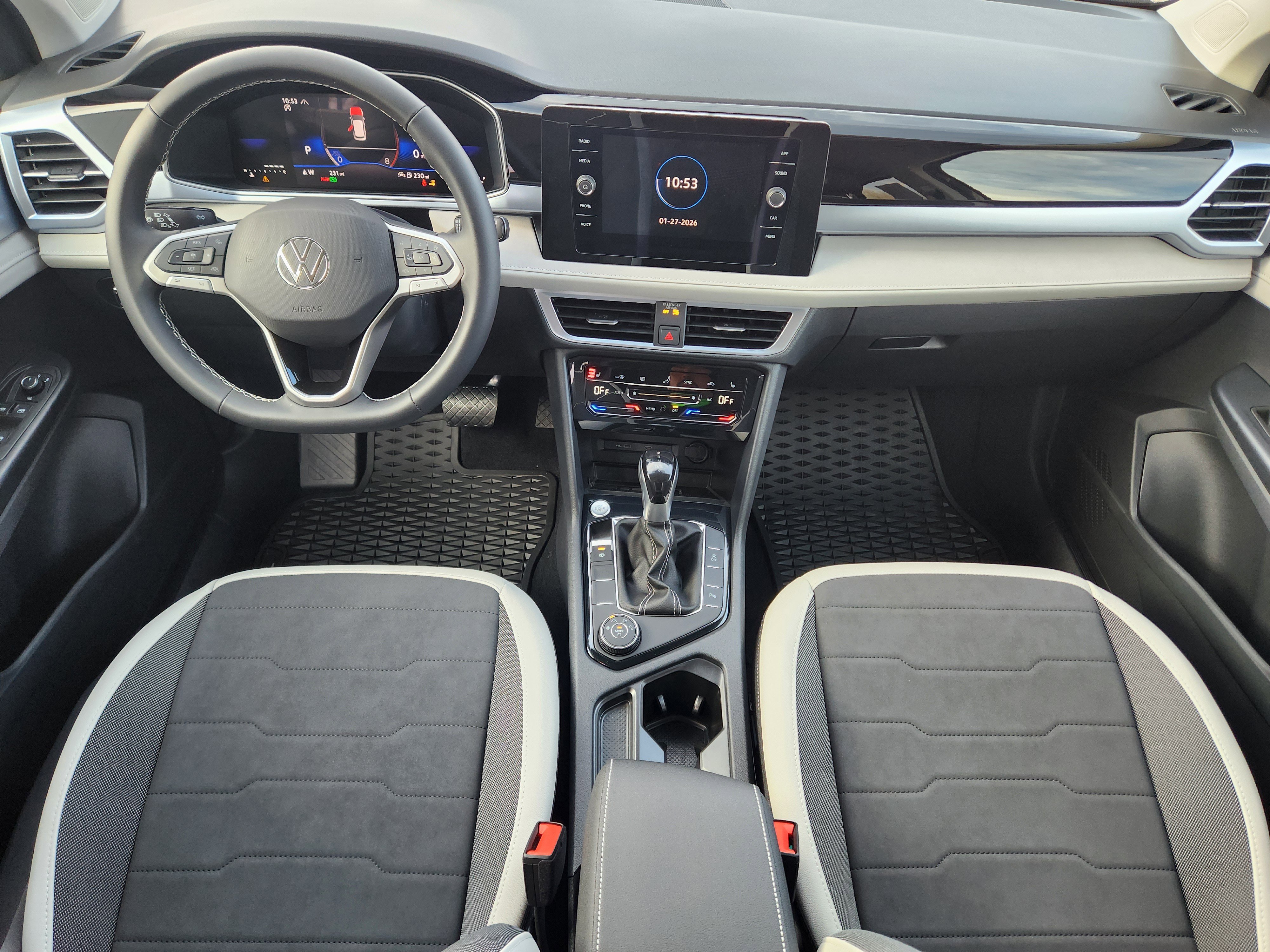 Used 2025 Volkswagen Taos SE image 20