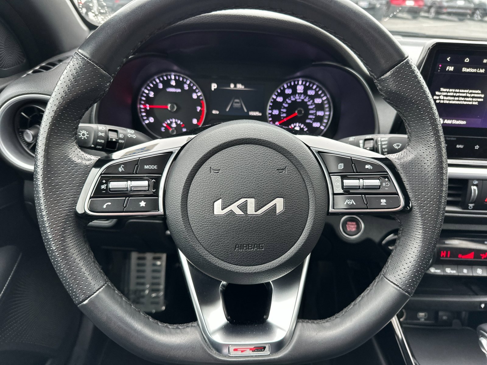 Used 2024 Kia Forte GT-Line w/ GT-Line Premium Package image 23