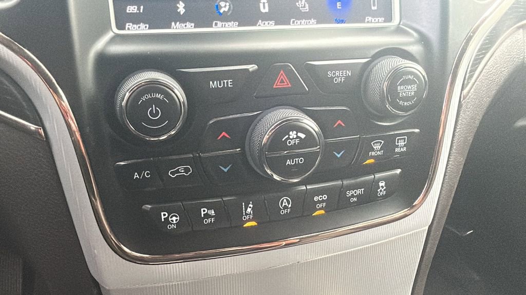 Used 2018 Jeep Grand Cherokee Summit w/ Platinum Series Group image 28