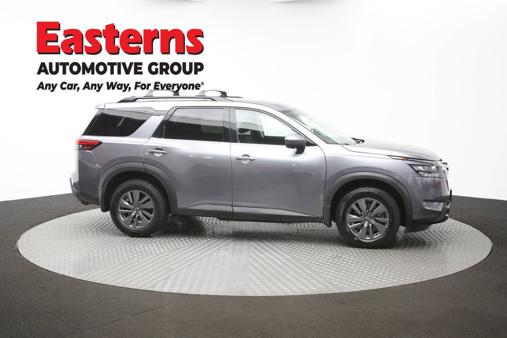 Used 2024 Nissan Pathfinder SV AWD/4WD image 44