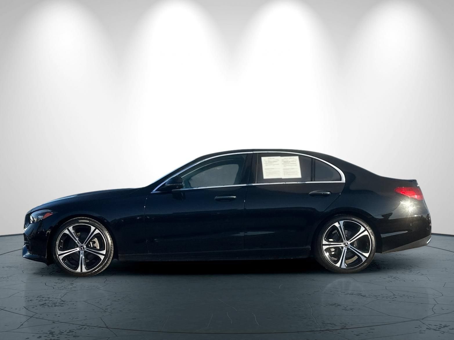 Used 2022 Mercedes-Benz C 300 Sedan image 6