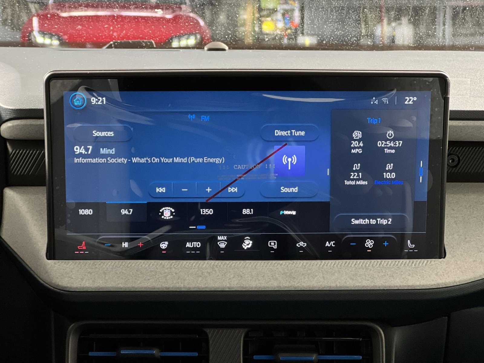 New 2025 Ford Maverick XLT w/ Equipment Group 301A image 18