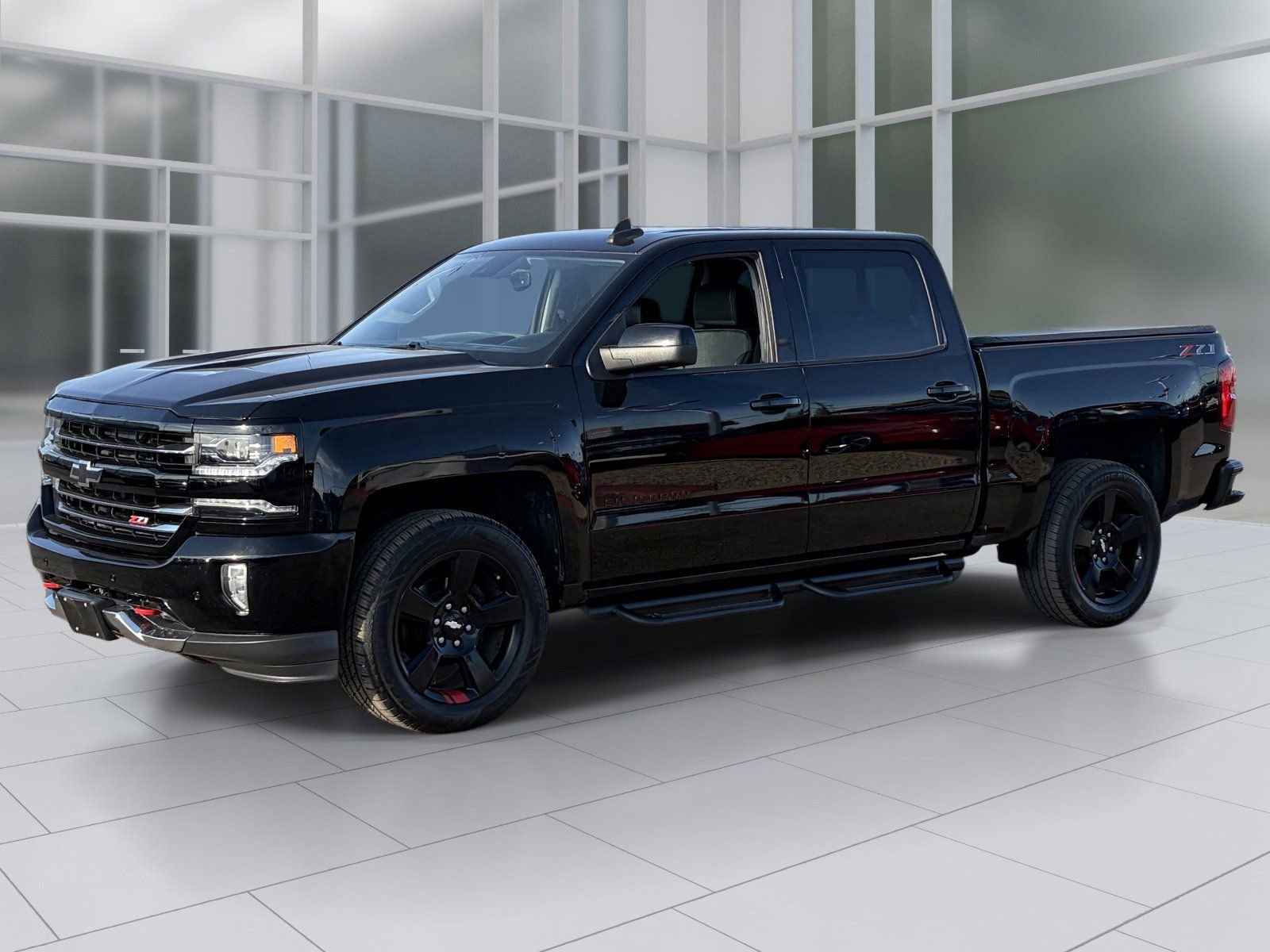 Used 2018 Chevrolet Silverado 1500 LTZ Z71 w/ Redline Edition AWD/4WD image 2