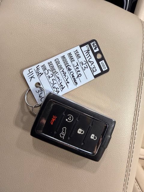 Used 2023 Jeep Grand Cherokee Limited w/ Rear Seat Video Group I AWD/4WD image 46