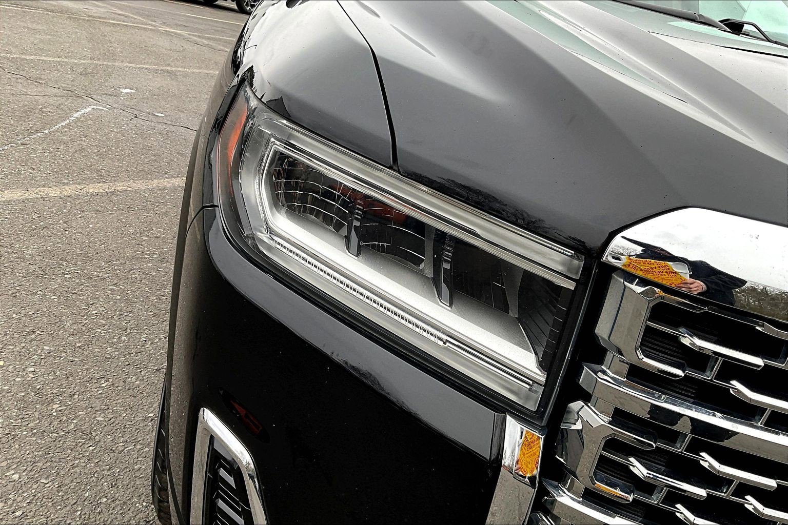 Used 2021 GMC Acadia Denali w/ Denali Ultimate Package AWD/4WD image 23