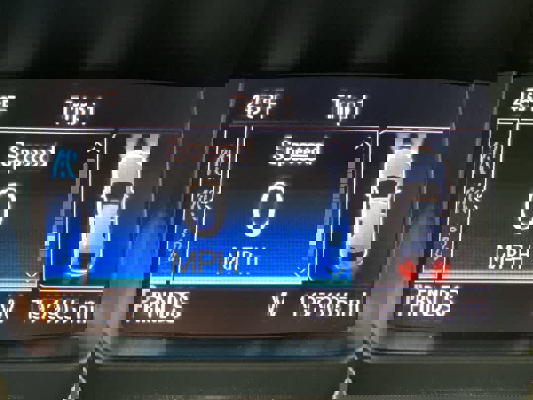 Used 2015 Ford Escape Titanium image 18