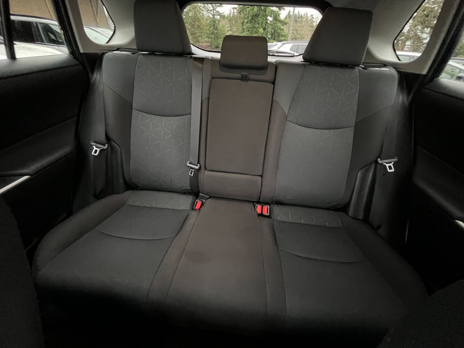 Used 2025 Toyota RAV4 XLE image 40