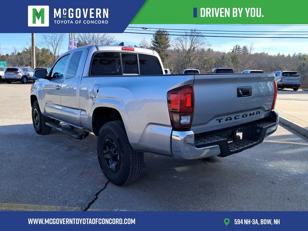 Used 2023 Toyota Tacoma SR5 RWD image 4