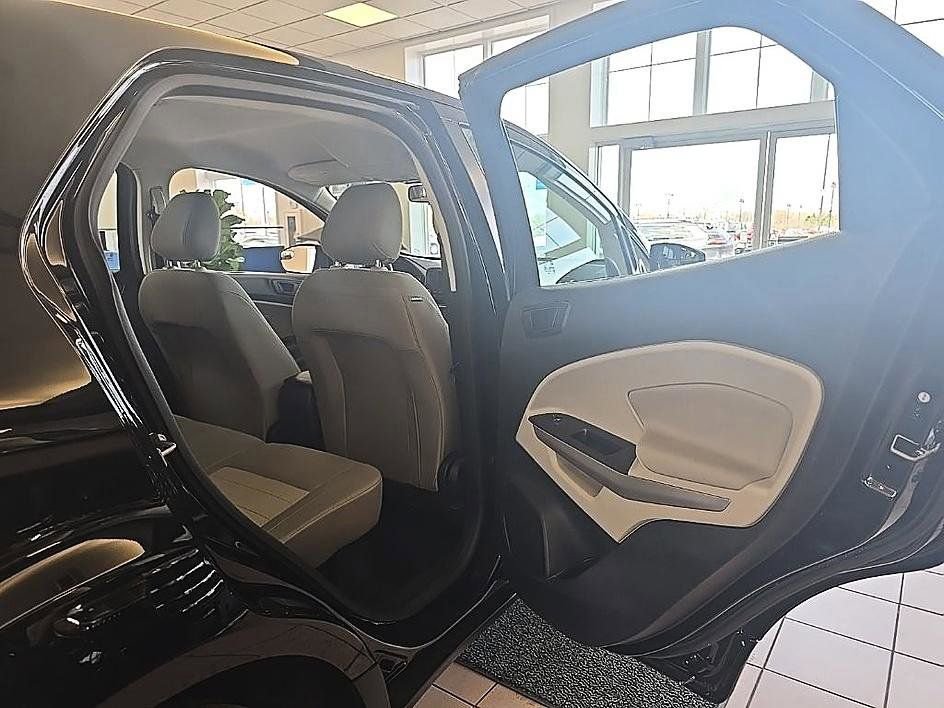 Used 2022 Ford EcoSport S image 30