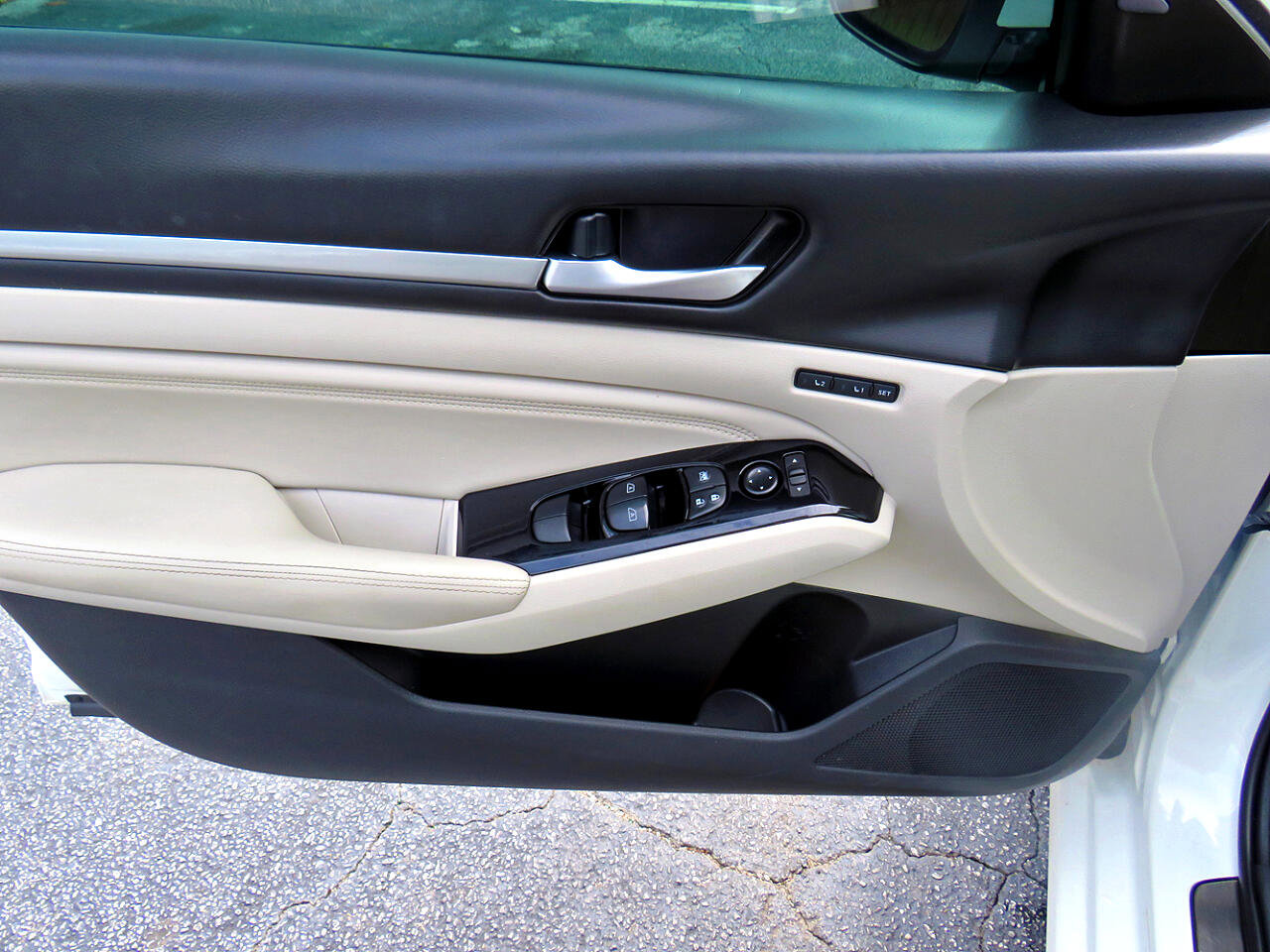 Used 2022 Nissan Altima 2.5 Platinum image 15