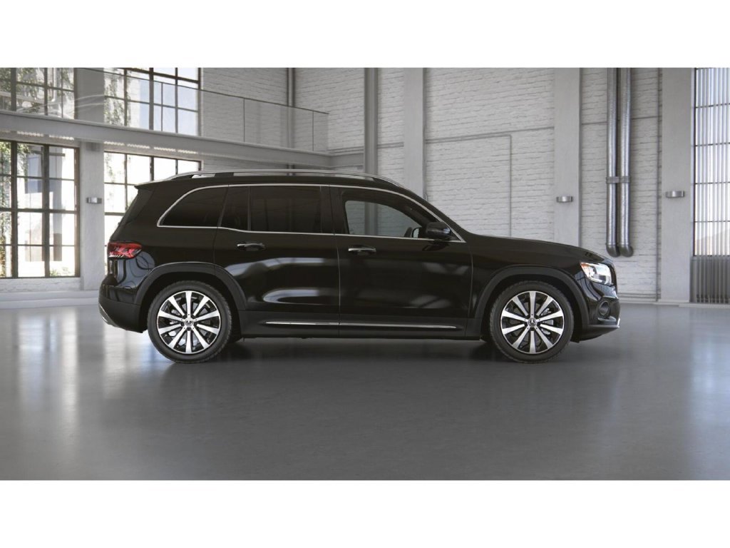 Used 2022 Mercedes-Benz GLB 250 4MATIC image 17