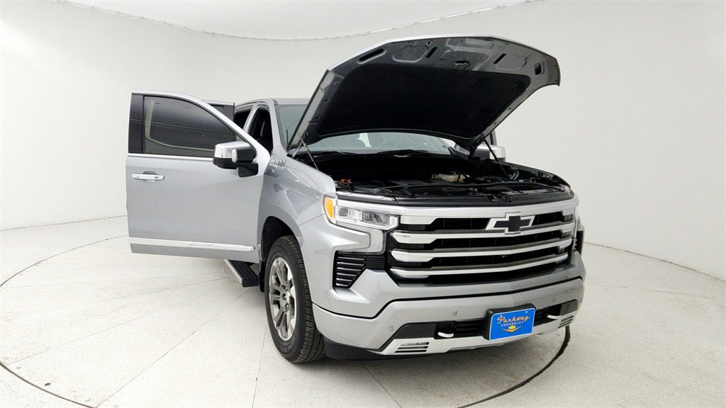 Certified 2023 Chevrolet Silverado 1500 High Country w/ Technology Package image 10