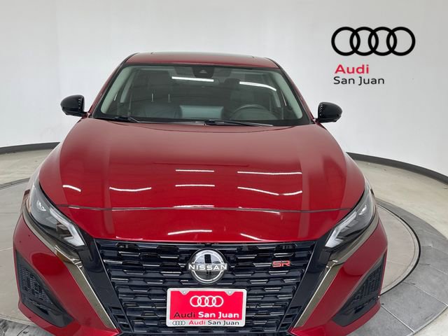 Used 2023 Nissan Altima 2.0 SR FWD image 2