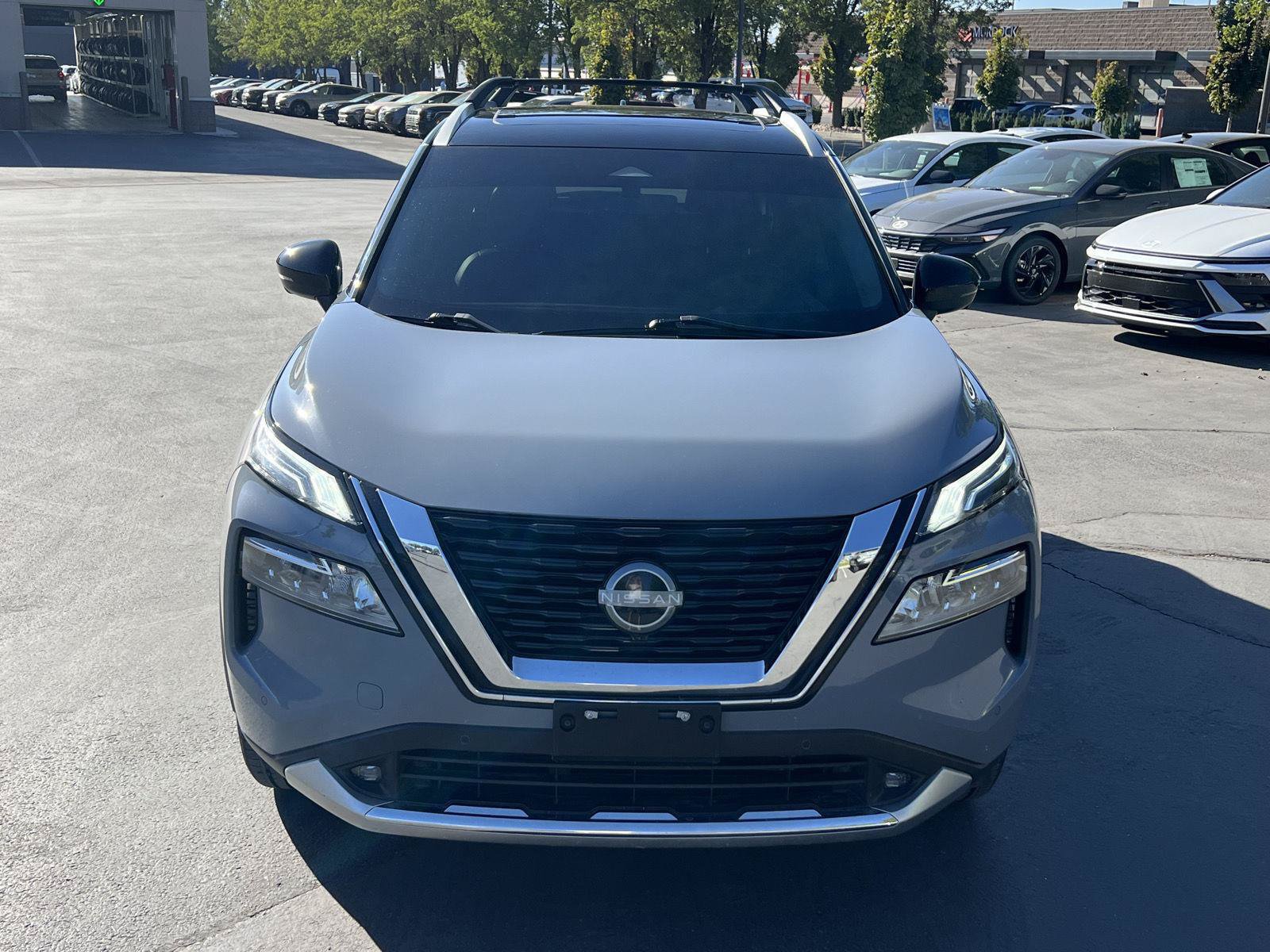 Used 2022 Nissan Rogue Platinum w/ Head-Up Display Package AWD/4WD image 14
