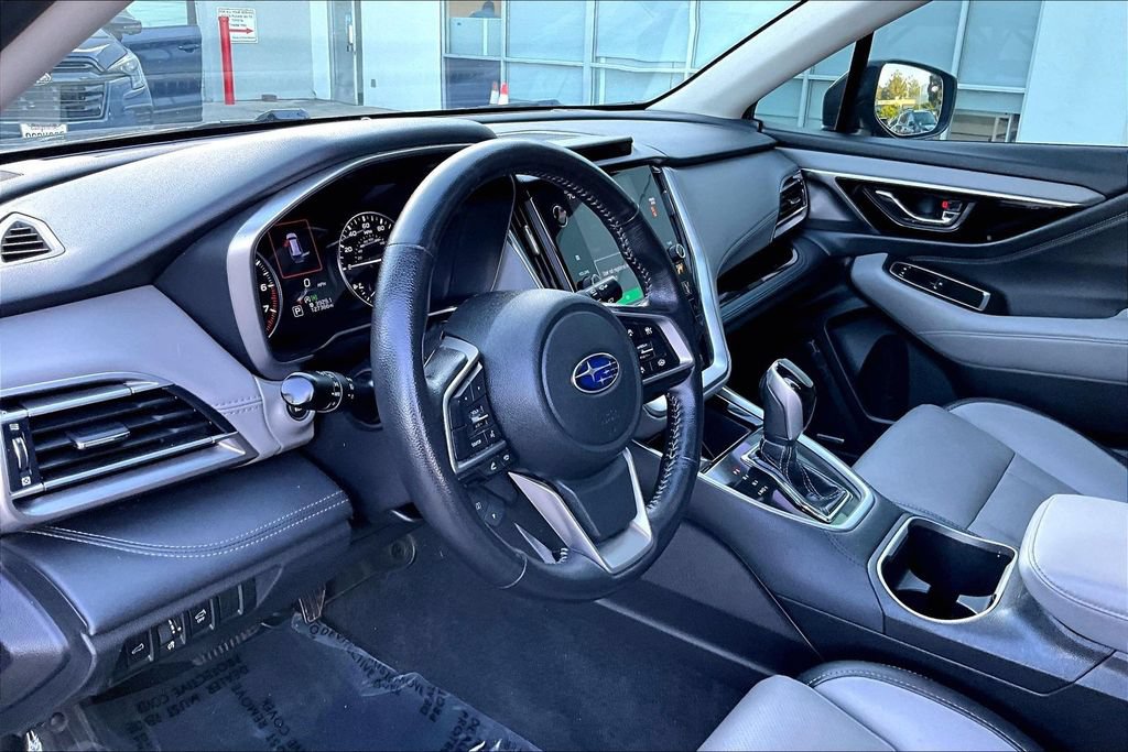 Used 2022 Subaru Outback Limited AWD/4WD image 17