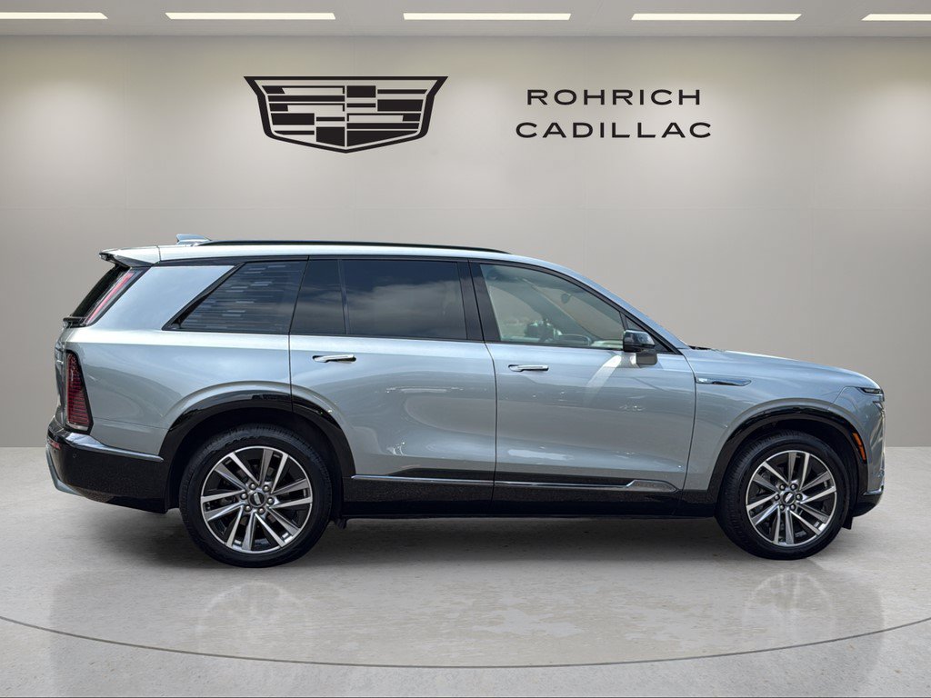 Certified 2026 Cadillac Vistiq Sport w/ LPO, Floor Liner Package AWD/4WD image 4
