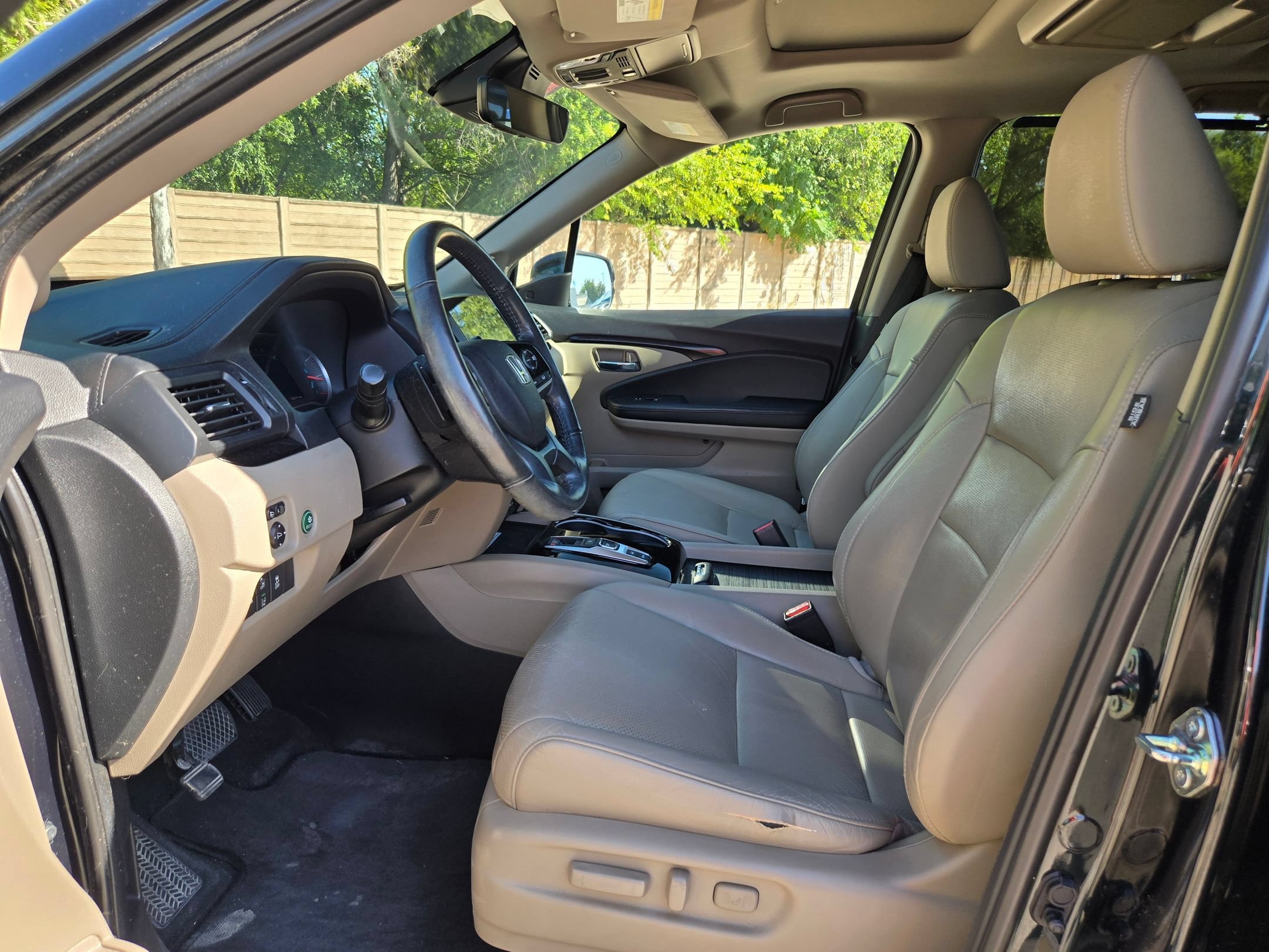 Used 2019 Honda Pilot Elite image 9