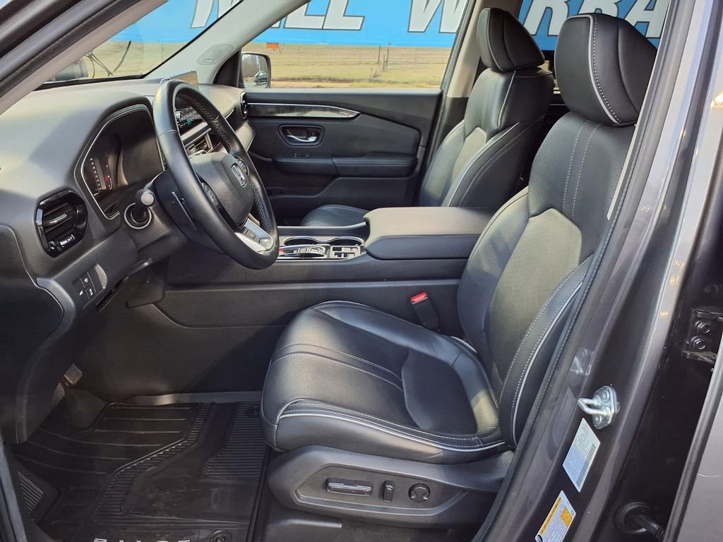 Certified 2025 Honda Pilot Elite image 12