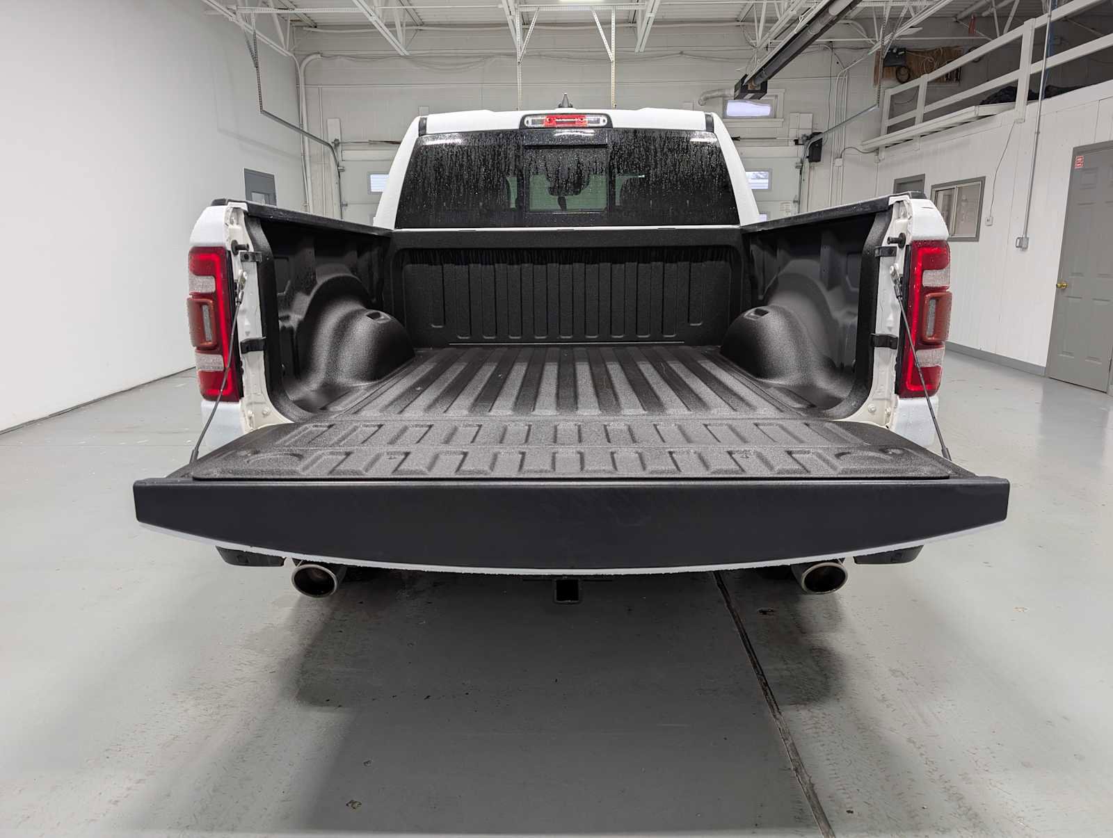 Used 2020 RAM 1500 Limited image 41