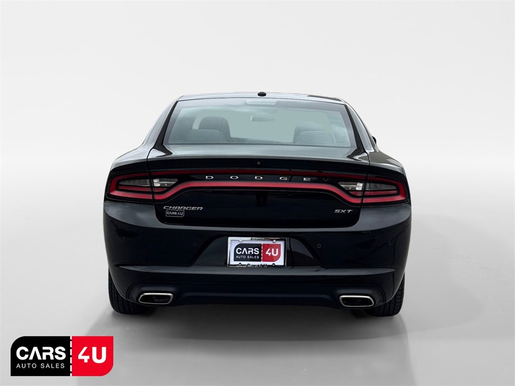 Used 2018 Dodge Charger SXT image 6