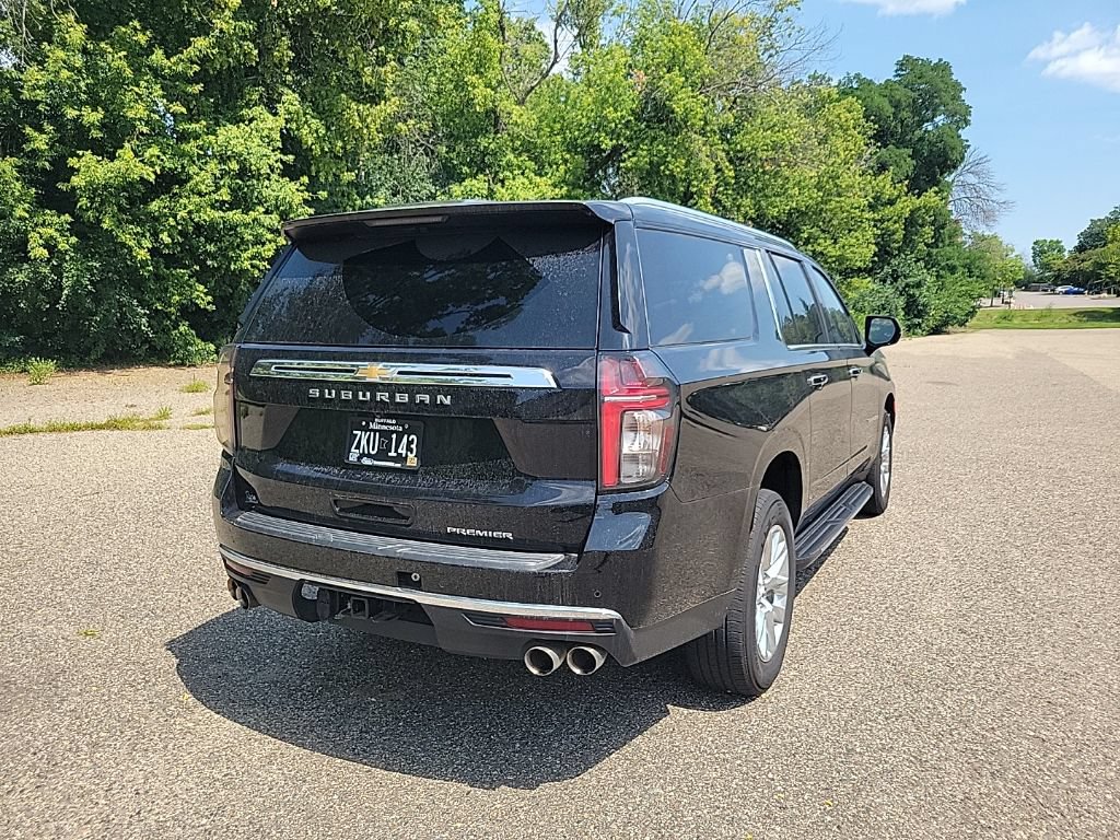 Used 2023 Chevrolet Suburban Premier AWD/4WD image 14
