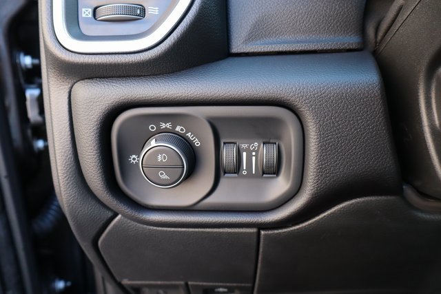 Used 2025 RAM 2500 Laramie image 17
