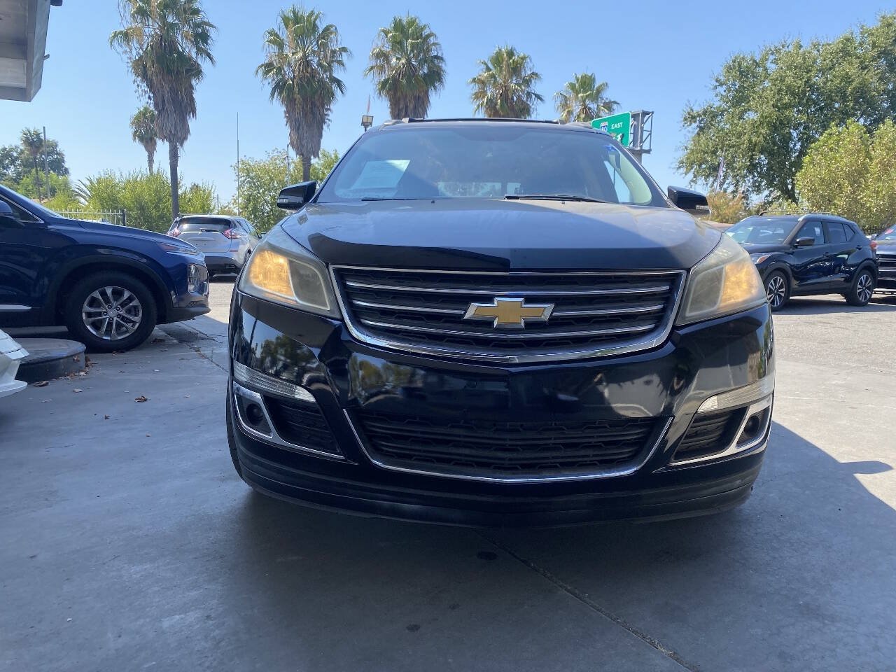 Used 2016 Chevrolet Traverse LT w/ Style and Technology Package FWD image 28