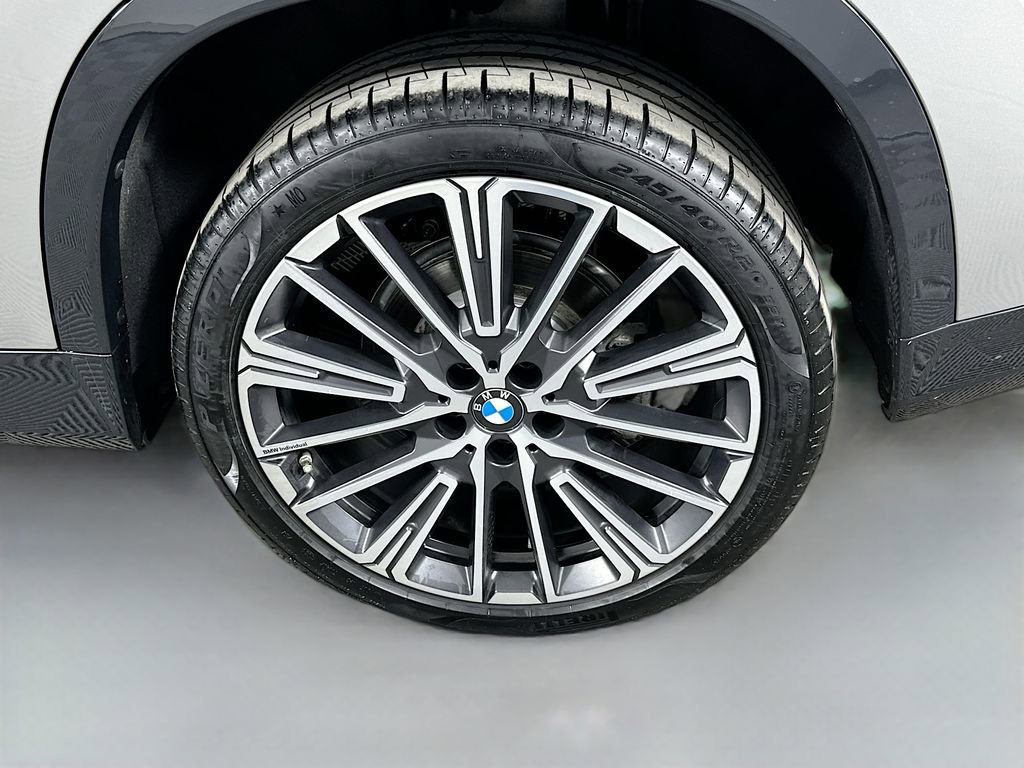 Used 2025 BMW X1 xDrive28i w/ Premium Package image 31