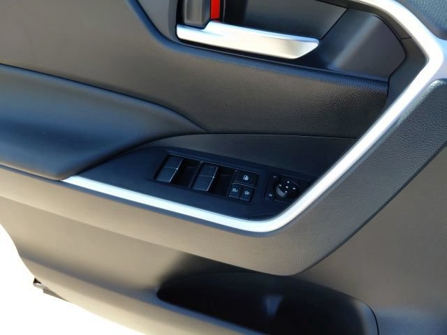 Used 2023 Toyota RAV4 SE w/ Weather & Moonroof Package AWD/4WD image 15