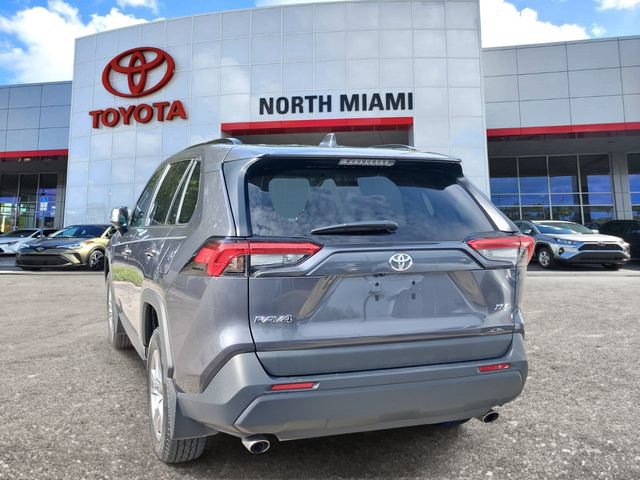 Used 2024 Toyota RAV4 XLE FWD image 3