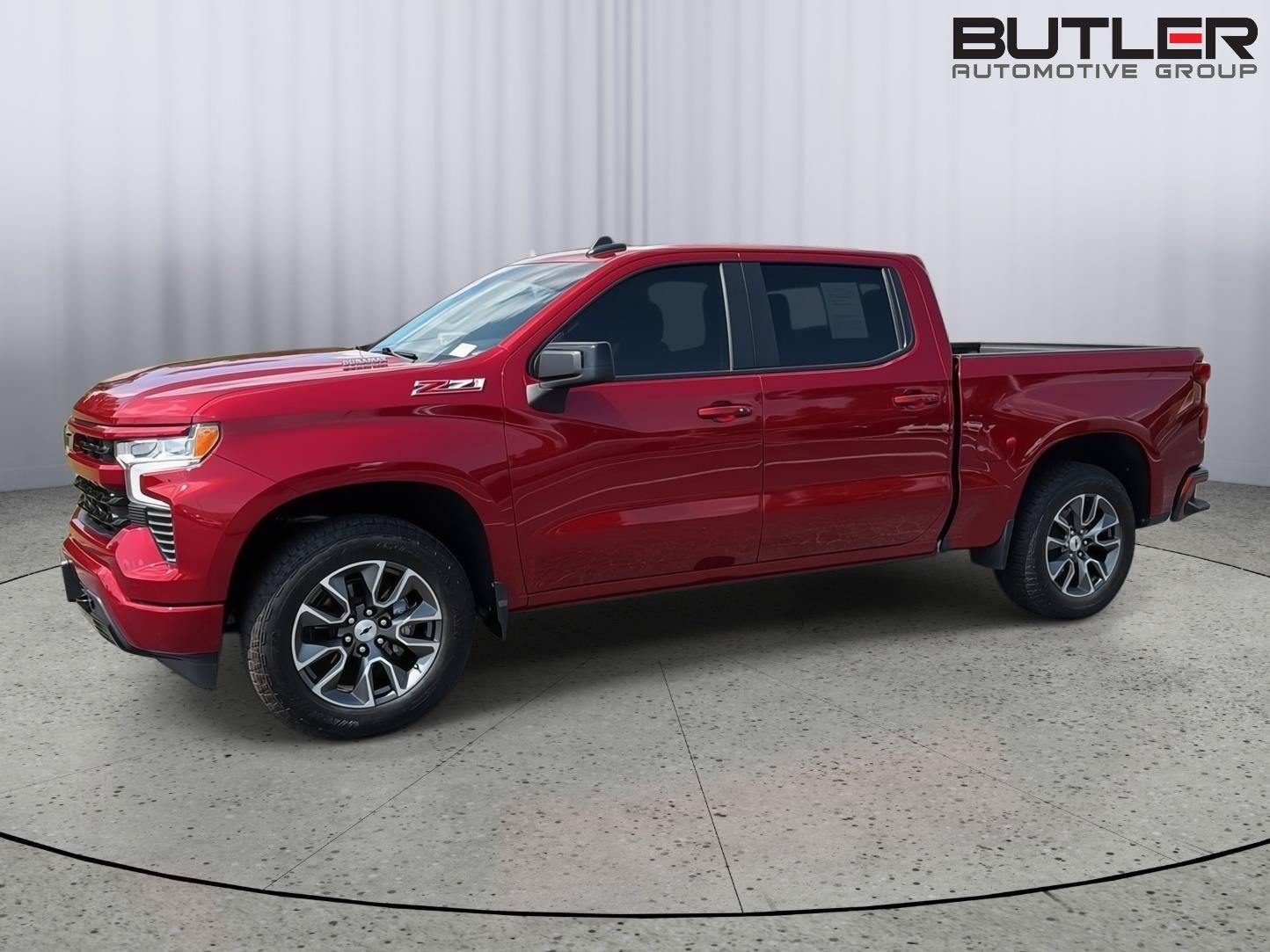 Used 2024 Chevrolet Silverado 1500 RST AWD/4WD image 3