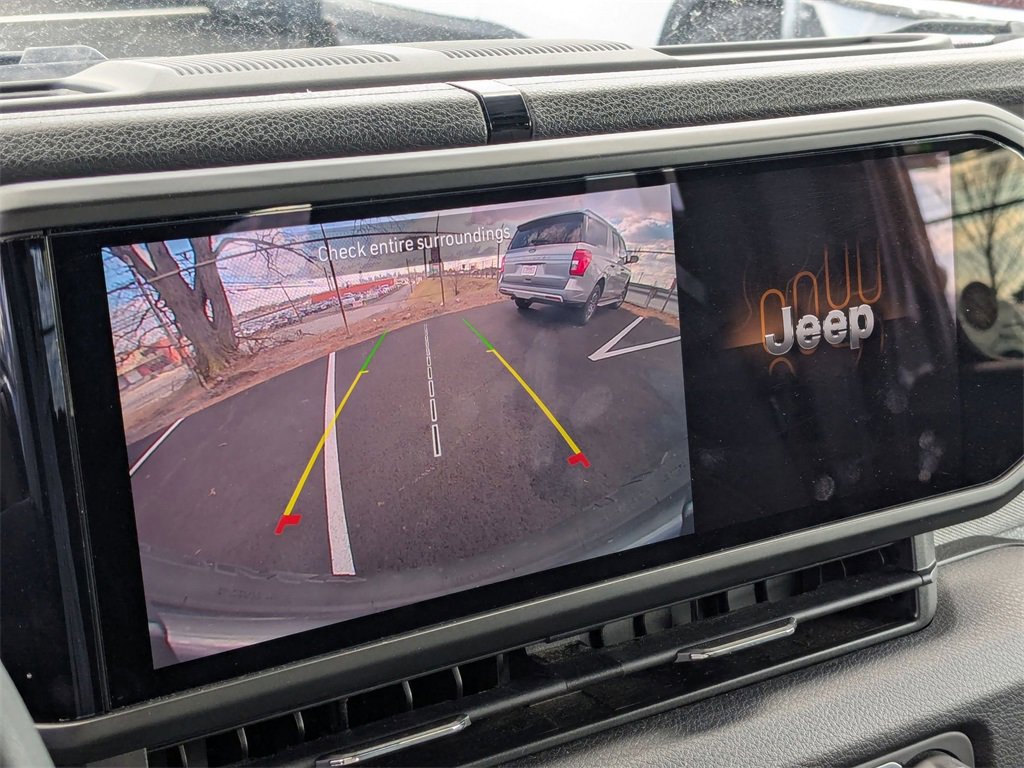 Used 2024 Jeep Wrangler Sport S image 23