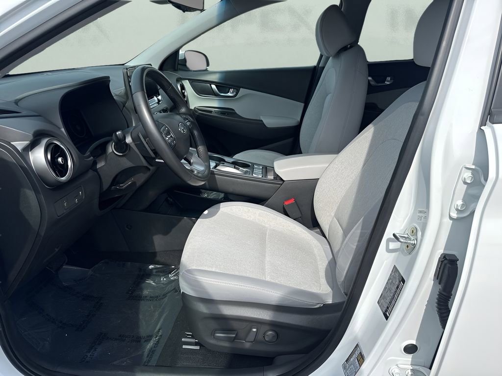 Used 2023 Hyundai Kona SEL w/ Cargo Package image 9
