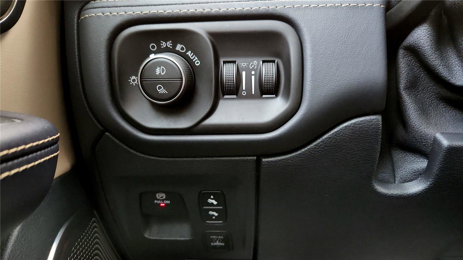 Used 2020 RAM 1500 Limited image 33