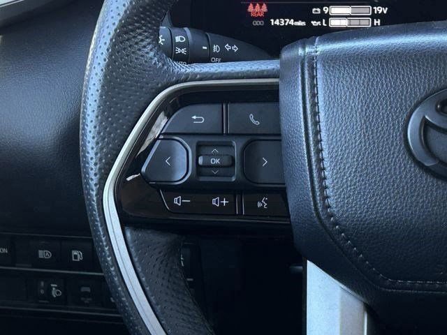 Used 2024 Toyota Tundra Limited w/ Power Package image 15