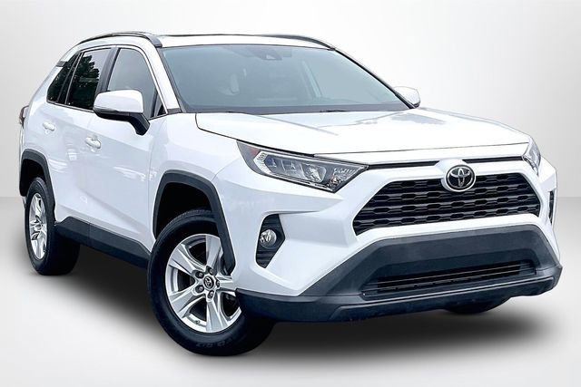 Used 2019 Toyota RAV4 XLE FWD image 1