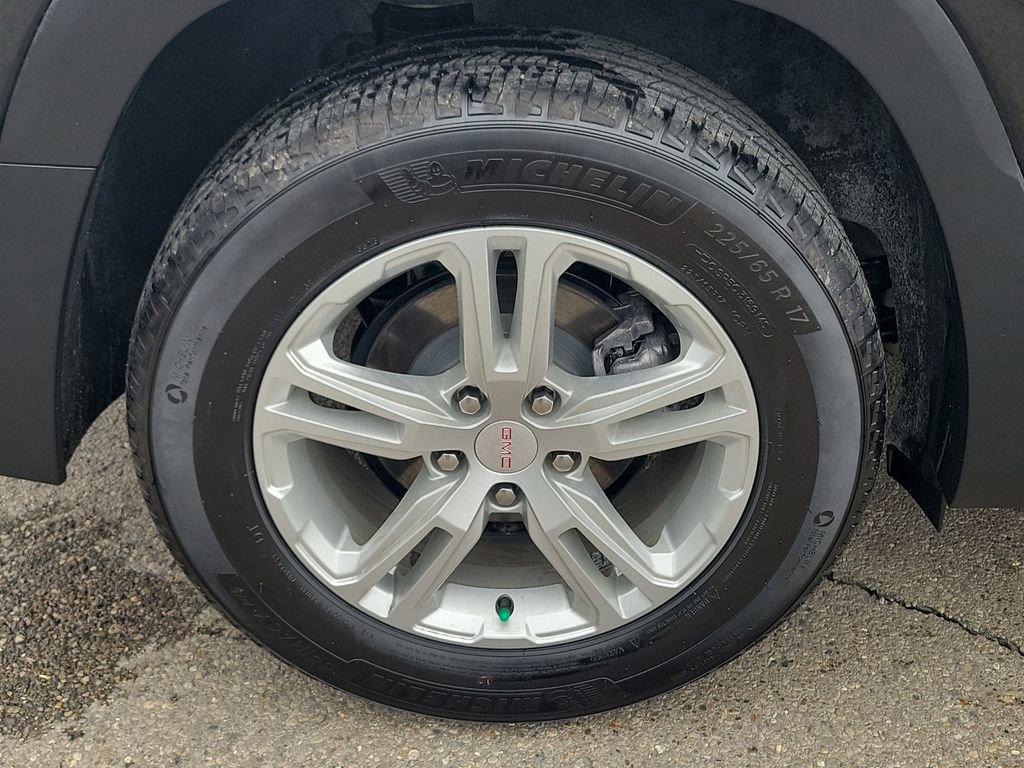 Used 2023 GMC Terrain SLE w/ Driver Convenience Package image 6