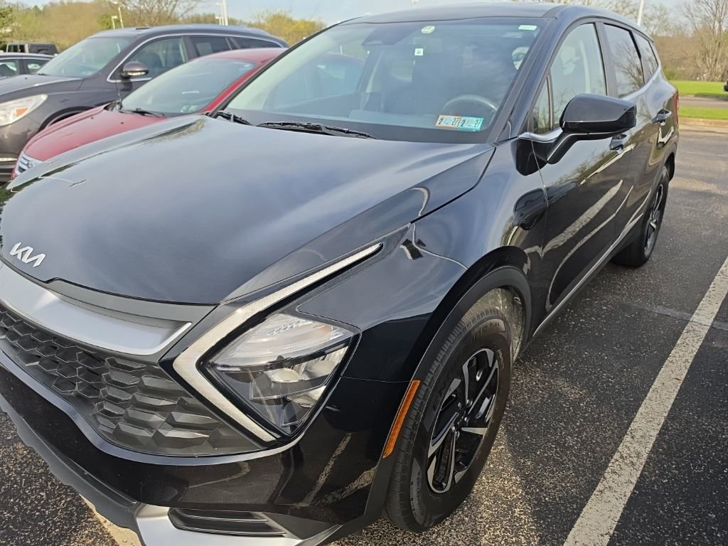 Certified 2023 Kia Sportage LX image 2