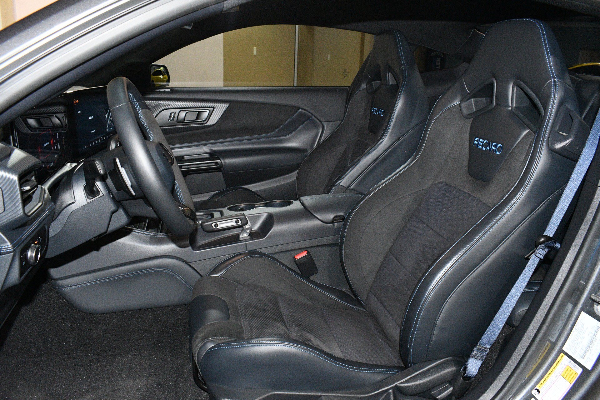 Used 2024 Ford Mustang Dark Horse RWD image 7