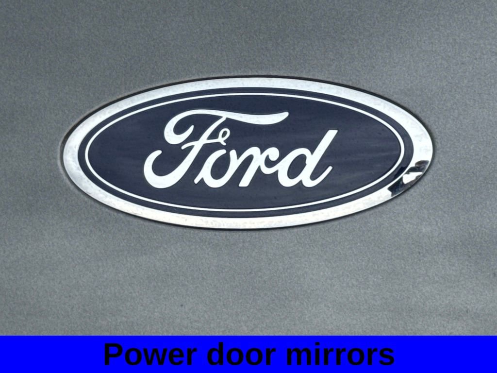 Used 2020 Ford Escape SE image 16