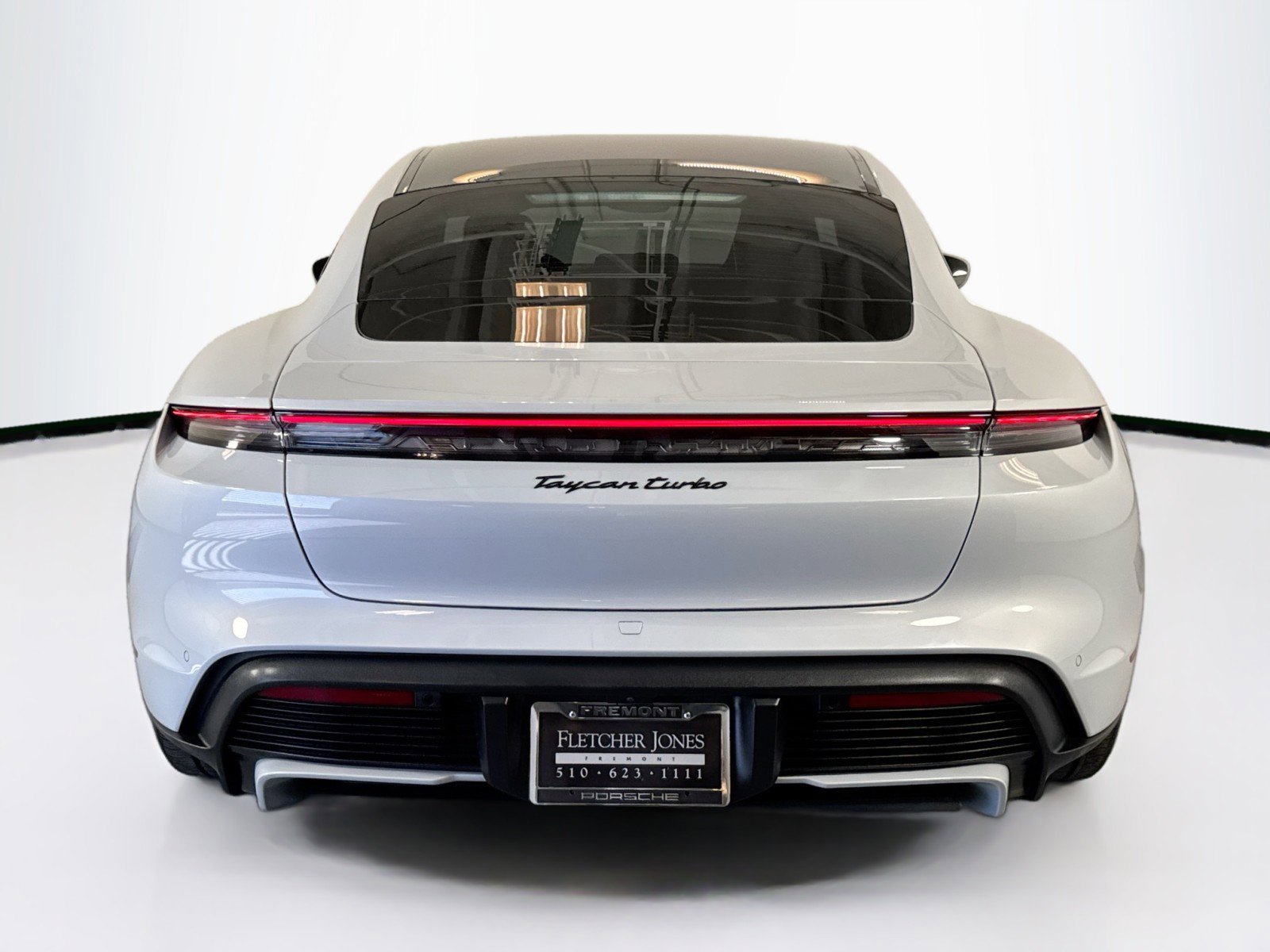 Certified 2021 Porsche Taycan Turbo image 10