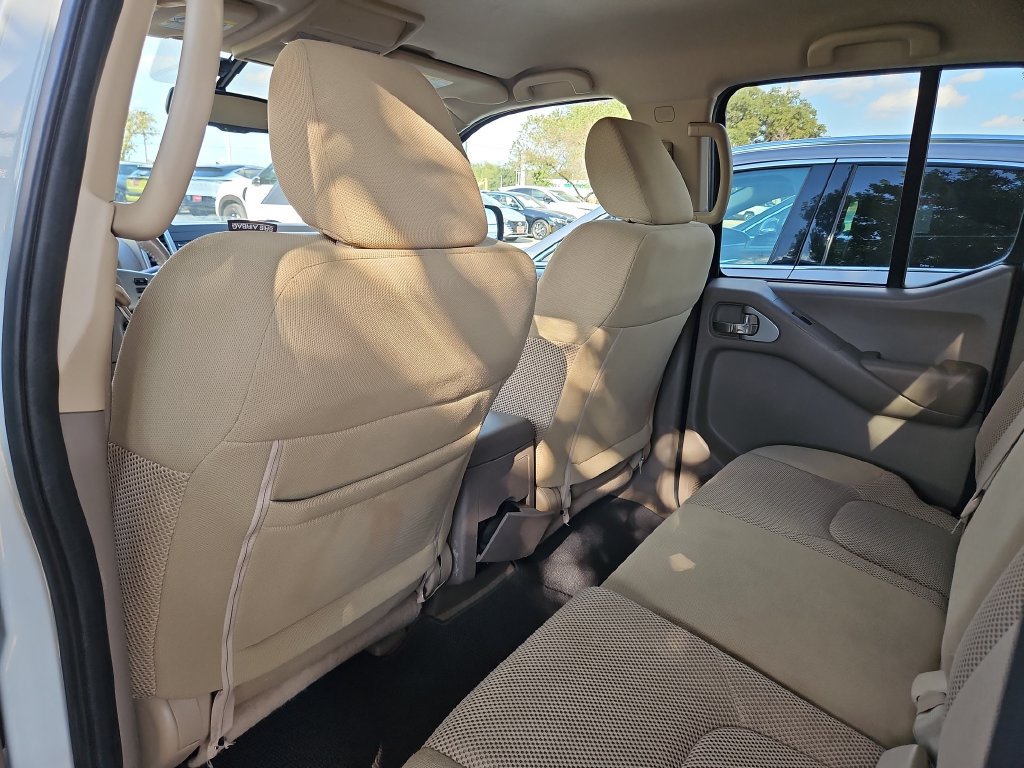 Used 2019 Nissan Frontier SV w/ Value Truck Package AWD/4WD image 32