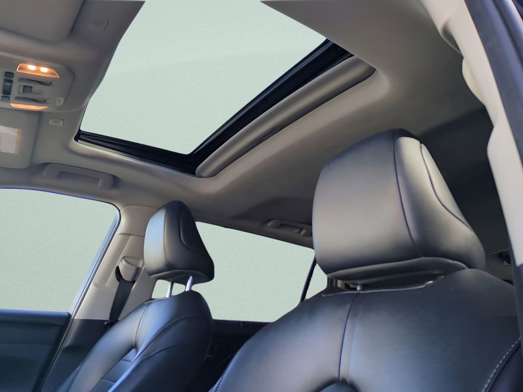 Certified 2024 Toyota Highlander XLE image 20