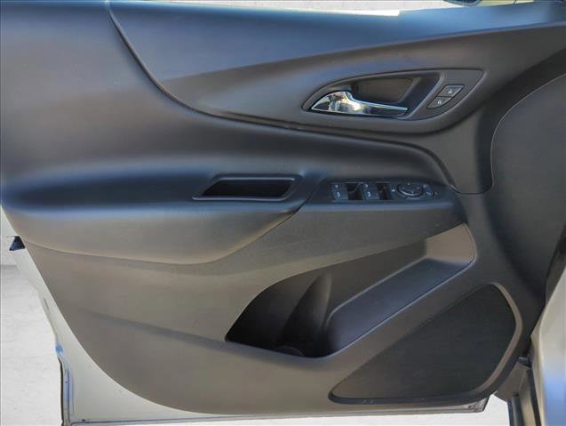 Used 2018 Chevrolet Equinox LT image 10