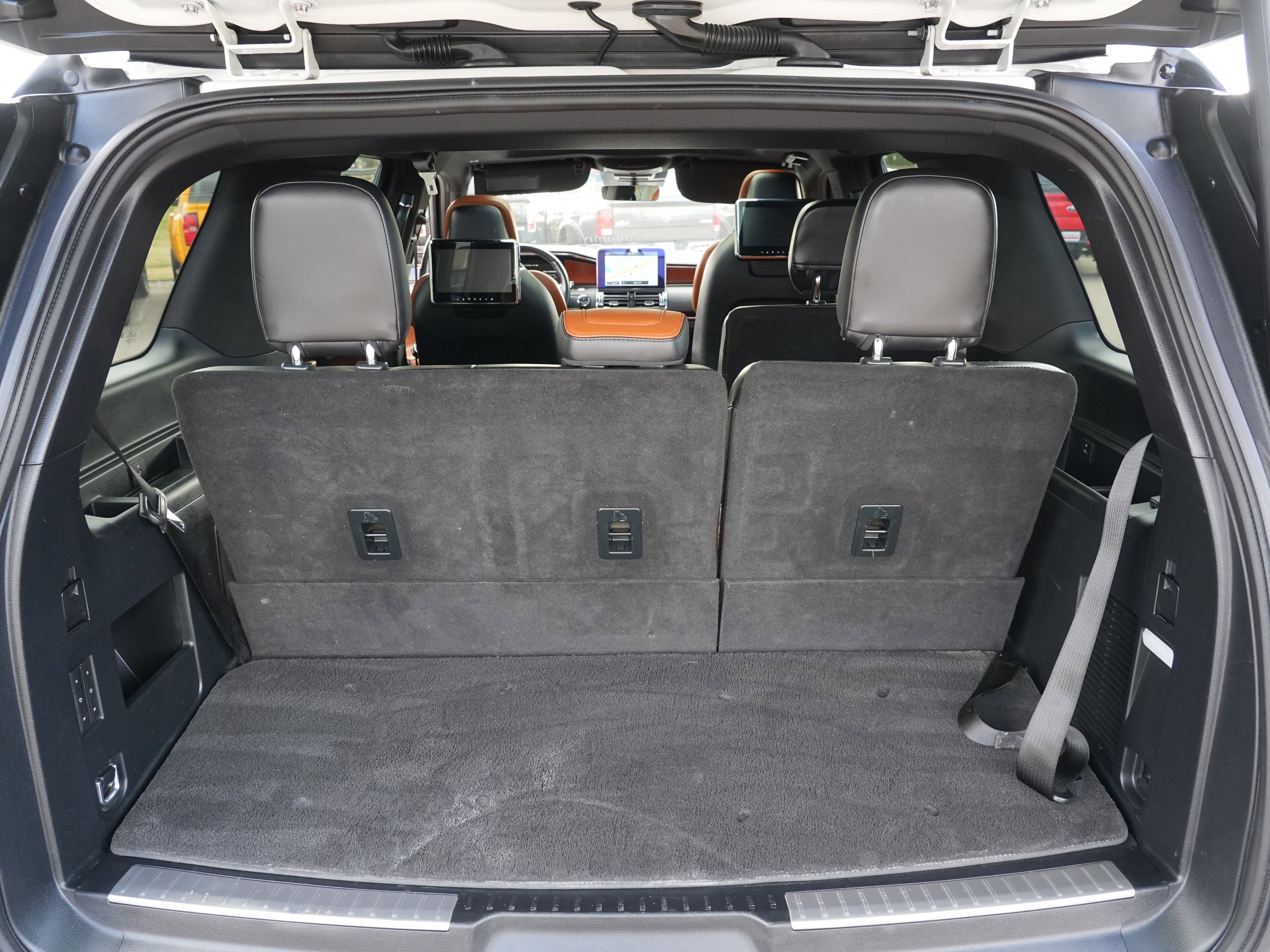 Used 2020 Lincoln Navigator Reserve w/ Luxury Package image 30