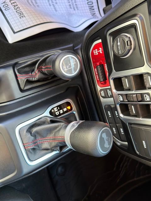 Used 2022 Jeep Wrangler Unlimited Rubicon AWD/4WD image 21